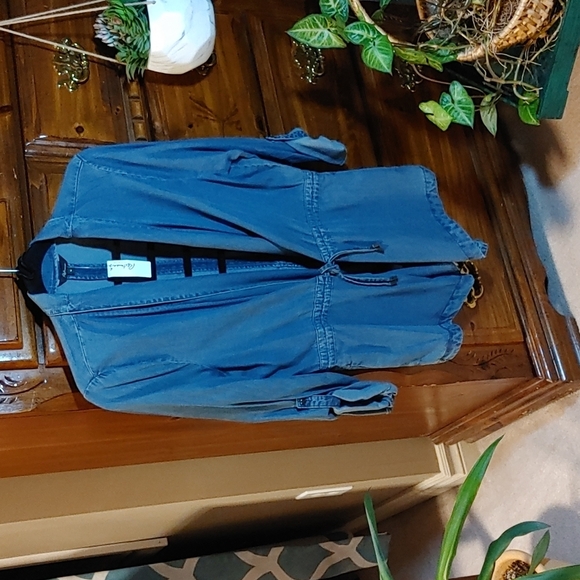 🍁Reitmans Blue Denim Jacket Size 16 NWT - Picture 4 of 13